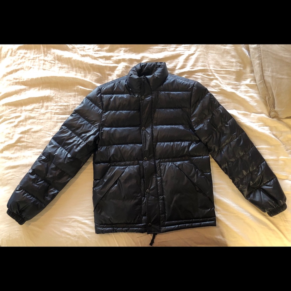 J. Crew Puffer coat men’s size small. (Dark Blue)